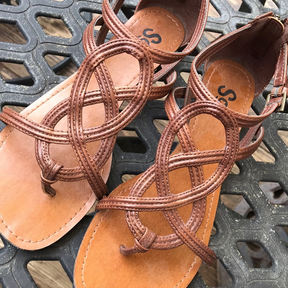 Super cute sandals